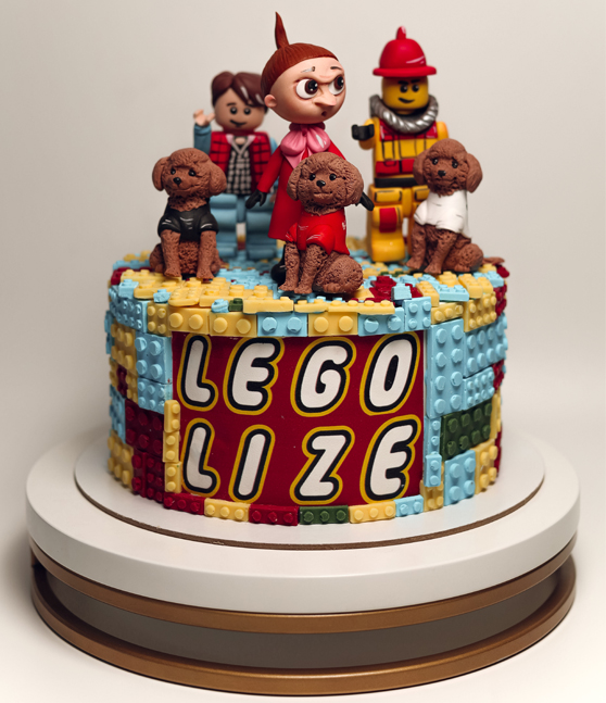 Торт на заказ «Лего»