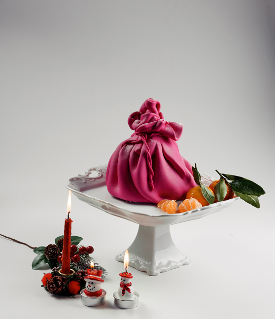 Новогодний торт «Подарок сладостей»